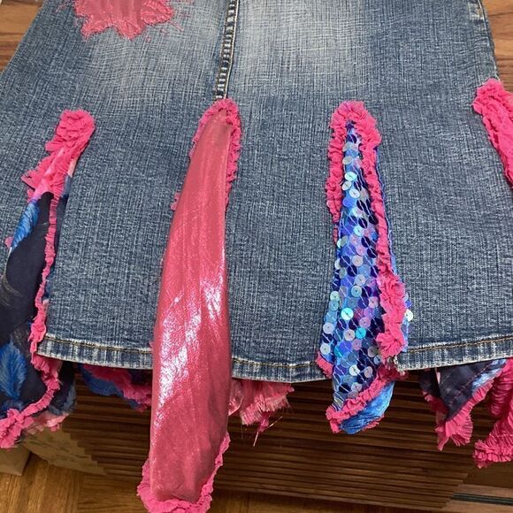 Extraordinary Denim Skirt Appliqué, inserts at hem in Pink,Floral & Blue Sequin - Picture 9 of 10